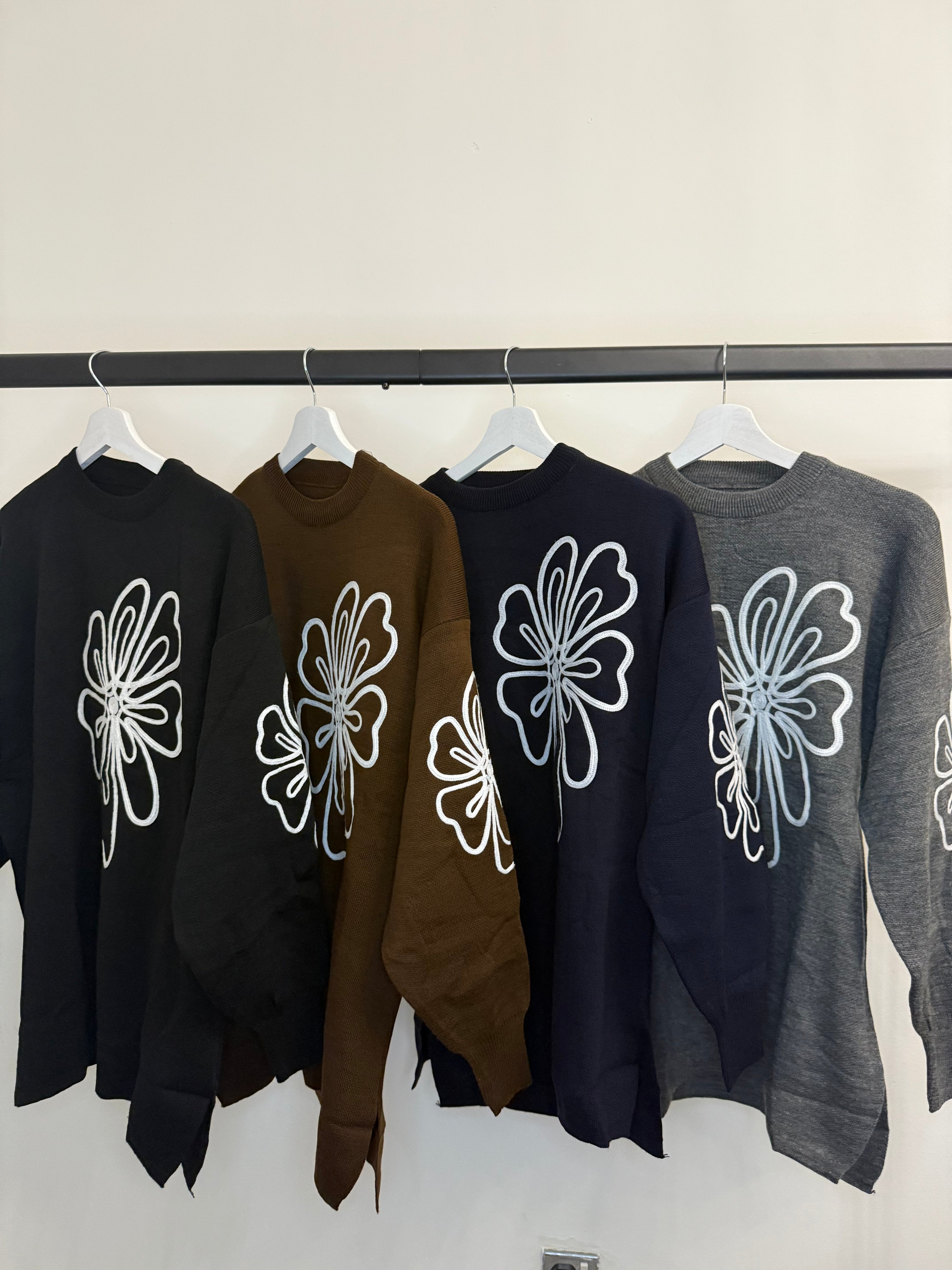 Abstract Floral Knit 2-Piece Co-Ord Set (Sweater + Trousers)