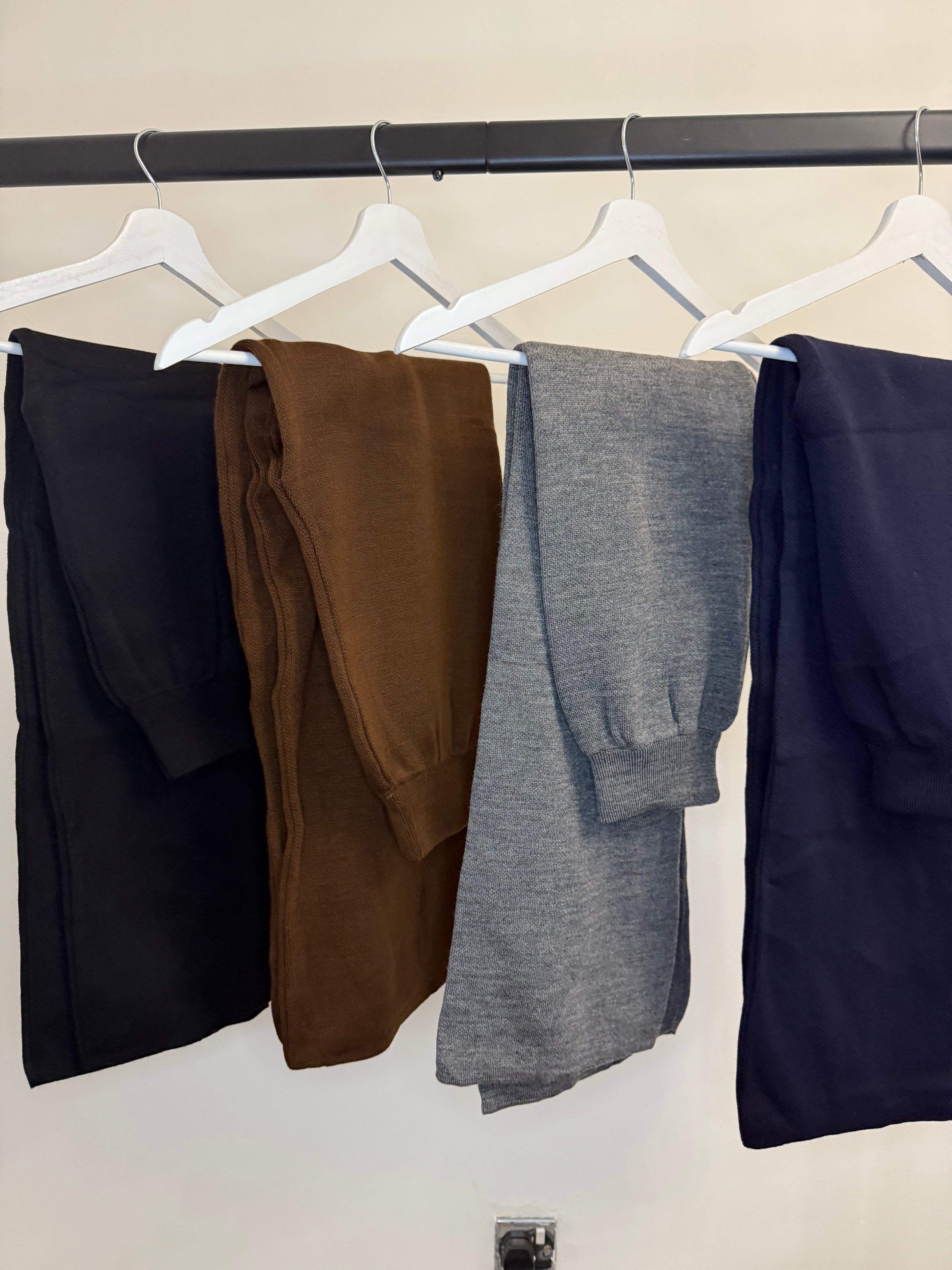 Abstract Floral Knit 2-Piece Co-Ord Set (Sweater + Trousers)