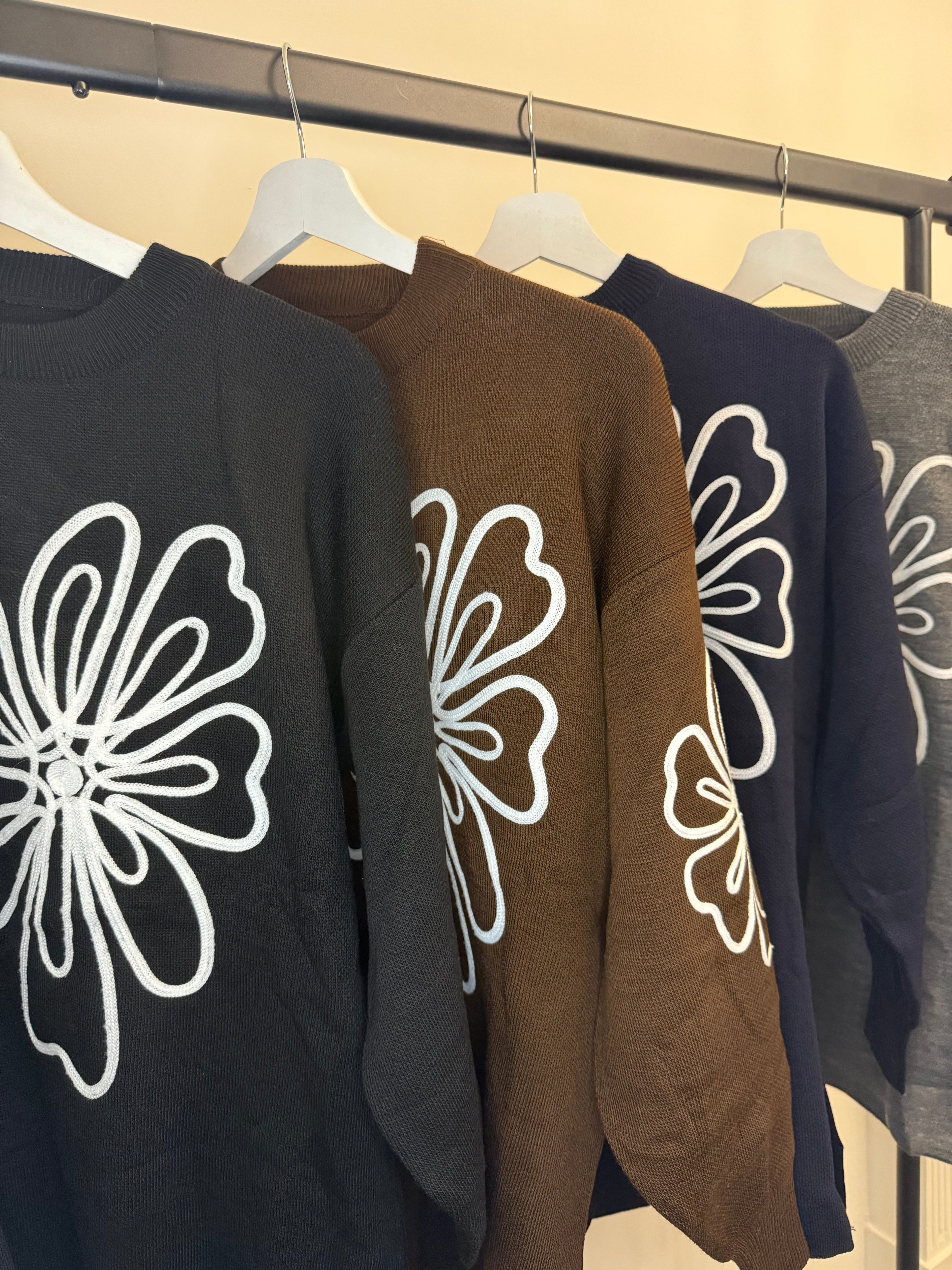 Abstract Floral Knit 2-Piece Co-Ord Set (Sweater + Trousers)