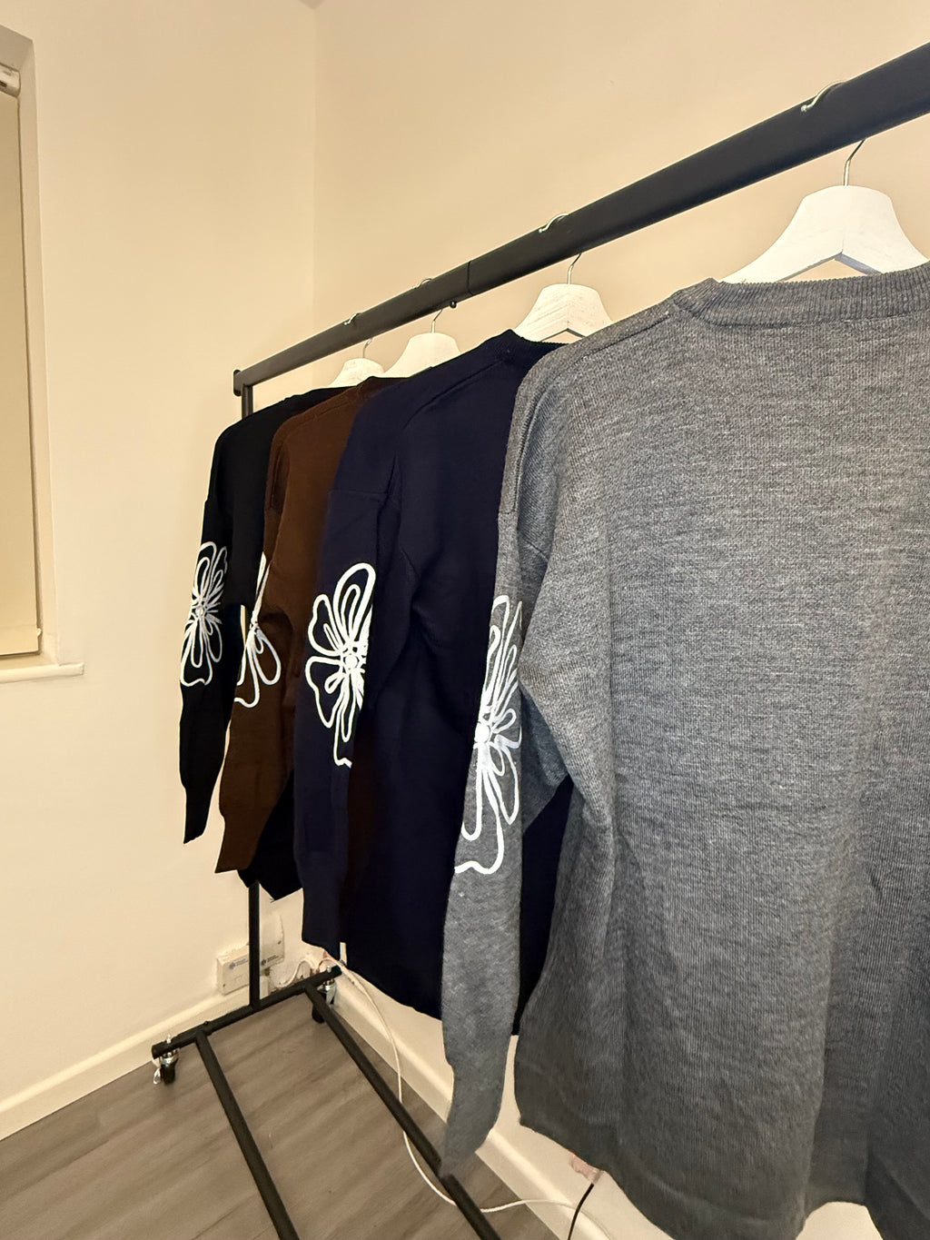 Abstract Floral Knit 2-Piece Co-Ord Set (Sweater + Trousers)